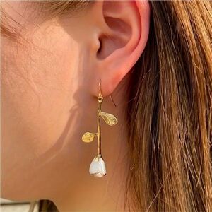 Flower drop earrings N1130